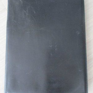 Spinneybeck Leather Portfolio